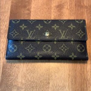 Louis Vuitton long Wallet